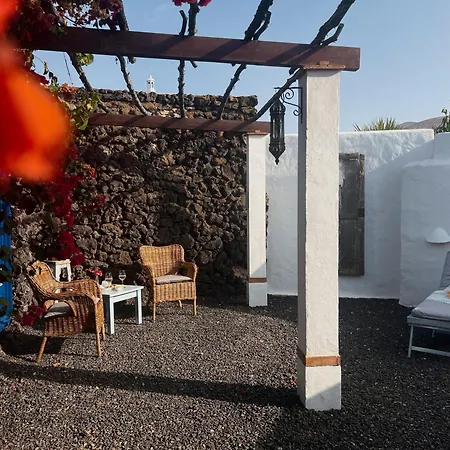 Schoen Eingerichtetes La Yazmina Сasa de vacaciones Uga